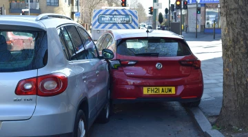 Doorrijden na ongeval: gevolgen voor je autoverzekering
